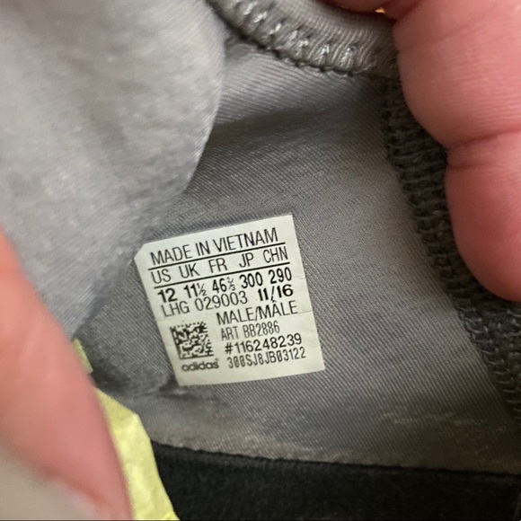 adidas NMD R1, Glitch solid grey camo - Picture 9 of 10